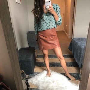 Los Angeles Kaitlyn Boutique - blue flowy blouse